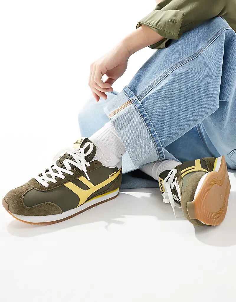 Кроссовки на резиновой подошве в стиле ретро зеленого цвета Pull&Bear
Кроссовки на резиновой подошве в стиле ретро зеленого цвета Pull&Bear