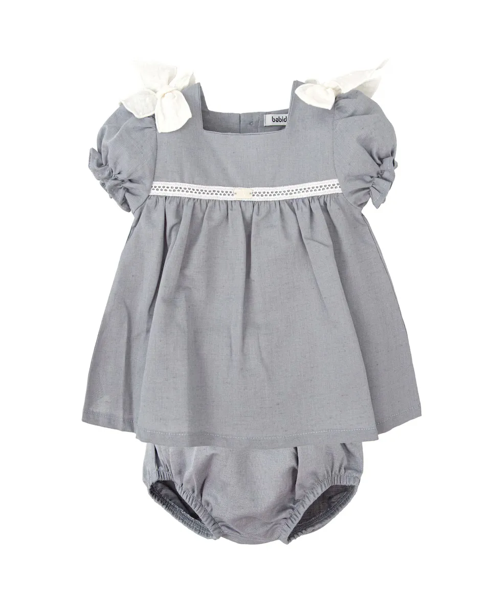 Детский комплект для девочки Jesusito с бантами и трусиками в тон BABIDÚ, серый
Детский комплект для девочки Jesusito с бантами и трусиками в тон BABIDÚ, серый
