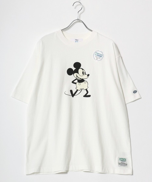 Футболка с коротким рукавом, винтажным ретро-принтом Микки Мауса Disney x DISCUS, черная
Футболка с коротким рукавом, винтажным ретро-принтом Микки Мауса Disney x DISCUS, черная