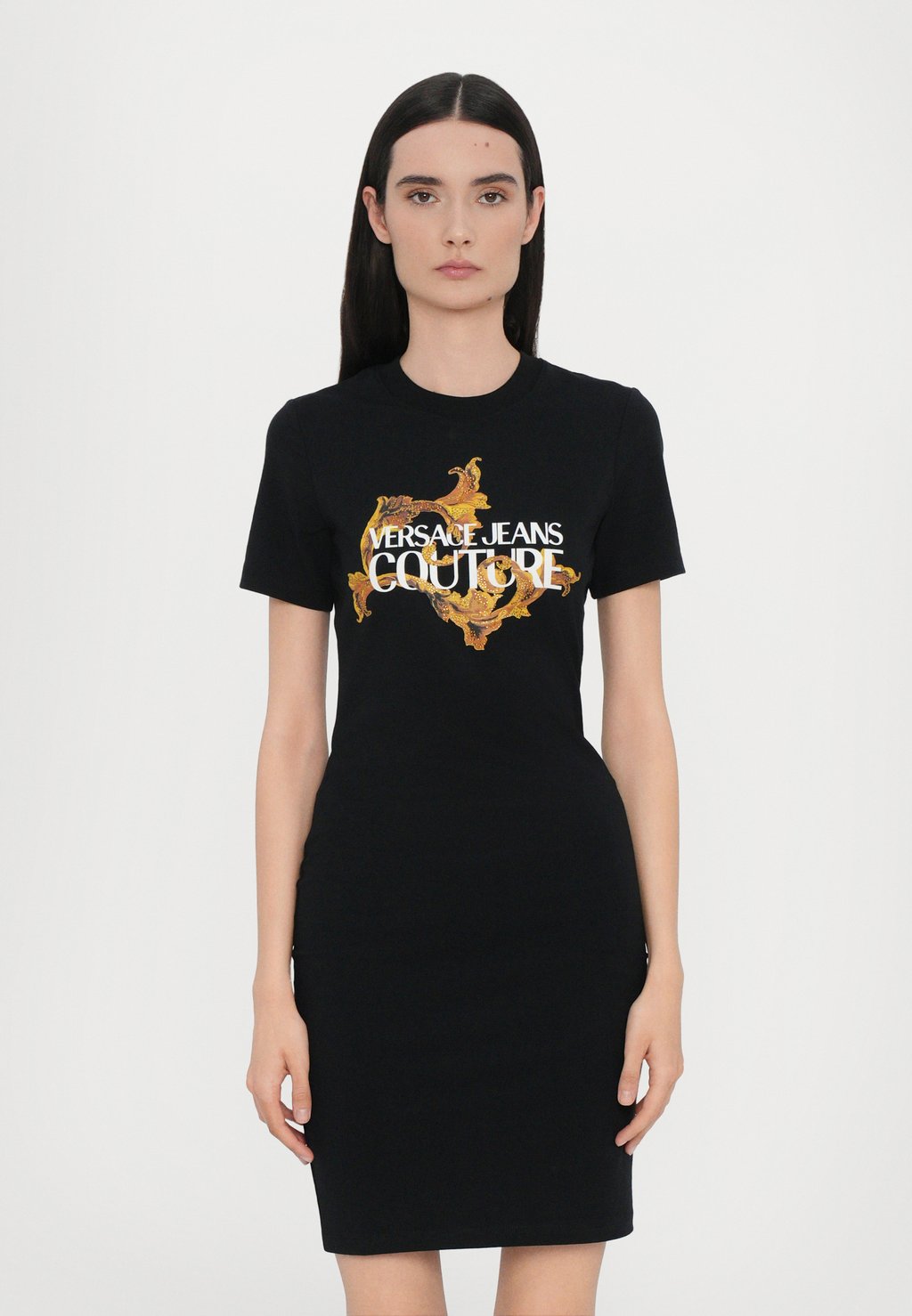 Платье из джерси LOGO BAROQUE Versace Jeans Couture, черный
Платье из джерси LOGO BAROQUE Versace Jeans Couture, черный