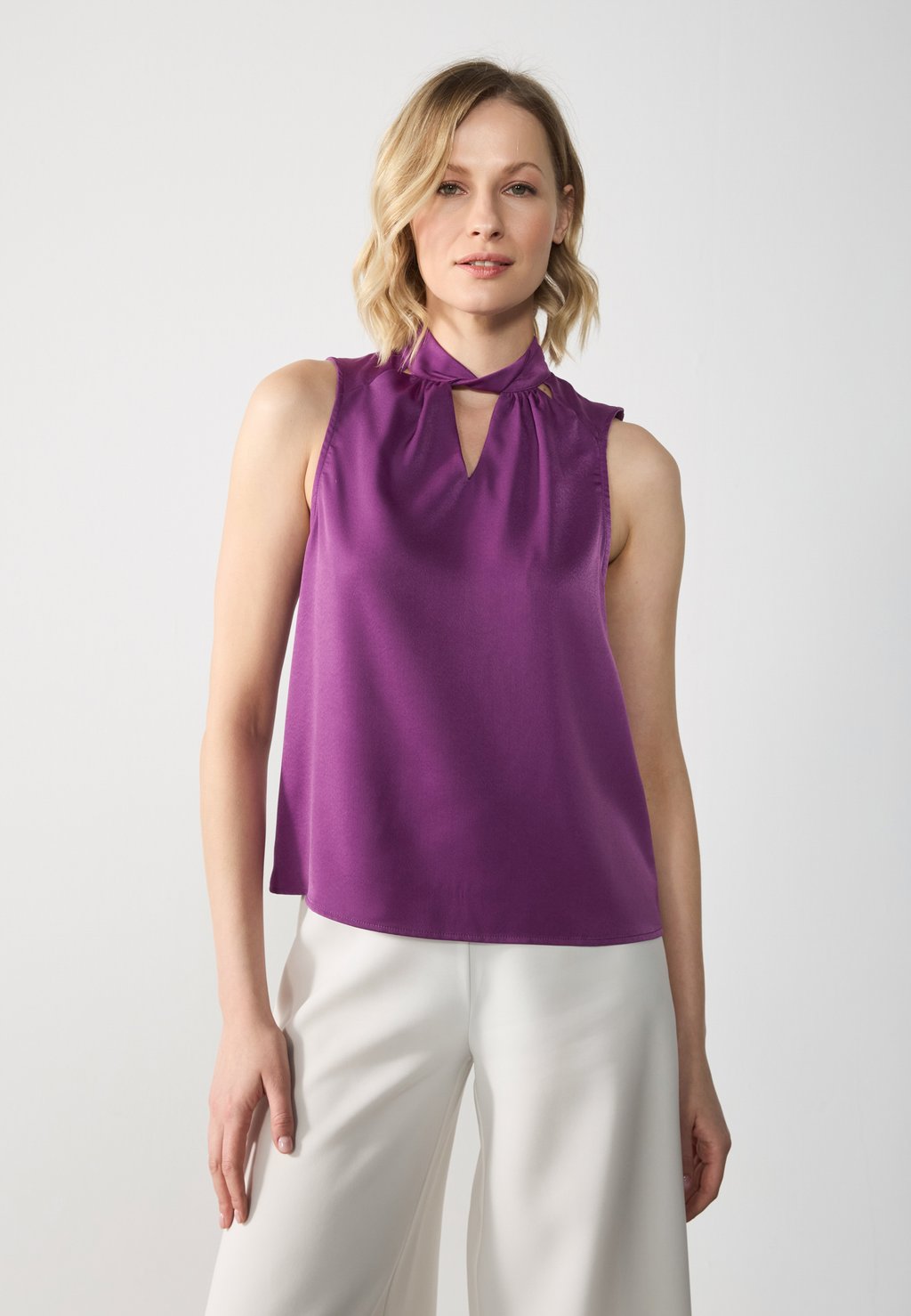 Блуза Top Anna Field, цвет Grape Juice
Блуза Top Anna Field, цвет Grape Juice