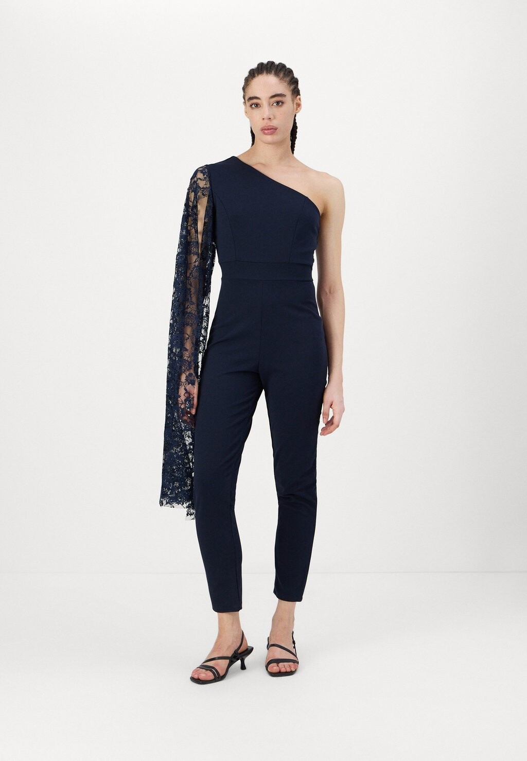 Комбинезон CHELSEA LACE SLEEVE WAL G., темно-синий
Комбинезон CHELSEA LACE SLEEVE WAL G., темно-синий