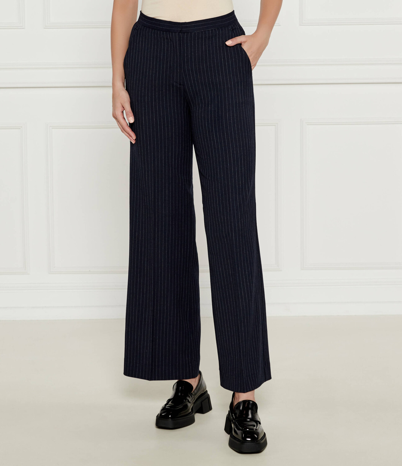 Брюки Calvin Klein flare fit, темно-синий
Брюки Calvin Klein flare fit, темно-синий