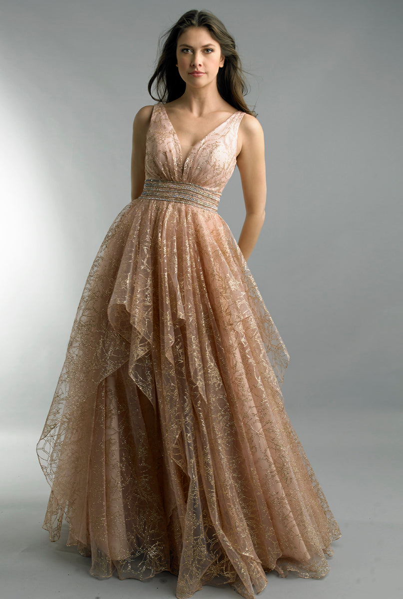 Платье с V-образным вырезом, расшитое пайетками Basix Black Label, Bronze
Платье с V-образным вырезом, расшитое пайетками Basix Black Label, Bronze