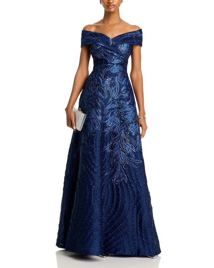 Жаккардовое платье цвета металлик с открытыми плечами Teri Jon от Rickie Freeman Teri Jon by Rickie Freeman, синий
Жаккардовое платье цвета металлик с открытыми плечами Teri Jon от Rickie Freeman Teri Jon by Rickie Freeman, синий