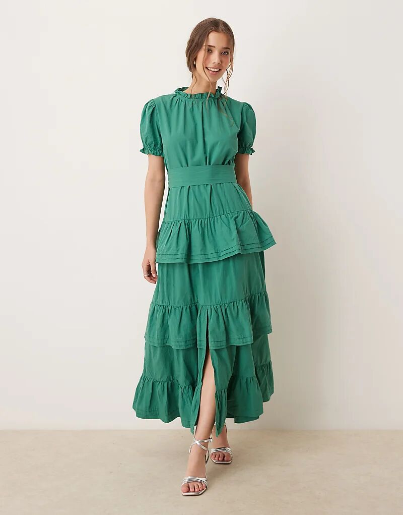 Длинное многоярусное платье Dream Sister Jane с рукавами-фонариками зеленого цвета
Длинное многоярусное платье Dream Sister Jane с рукавами-фонариками зеленого цвета