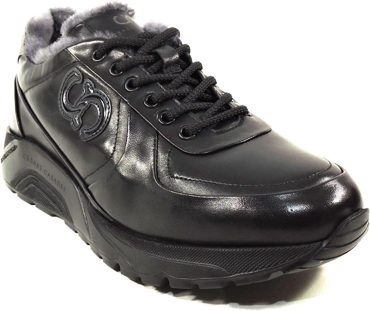 Мужские зимние модные кроссовки Casadei из мягкой черной кожи с мехом ягненка
Мужские зимние модные кроссовки Casadei из мягкой черной кожи с мехом ягненка