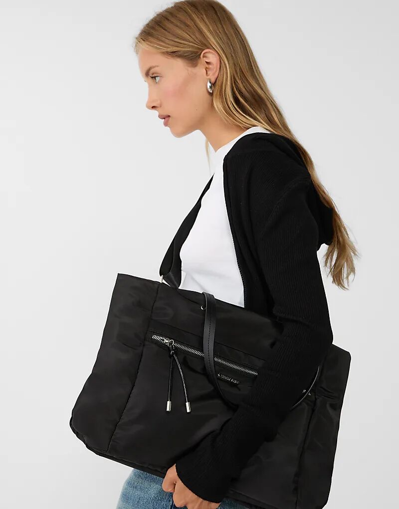 Сумка-шоппер Stradivarius черного цвета
Сумка-шоппер Stradivarius черного цвета