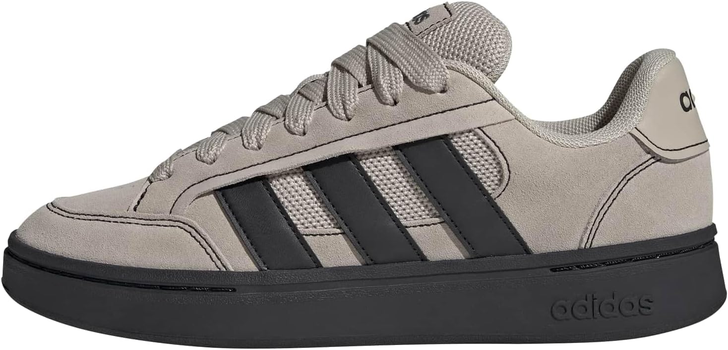 Мужские кроссовки Adidas Grand Court Alpha, черный/бежевый
Мужские кроссовки Adidas Grand Court Alpha, черный/бежевый