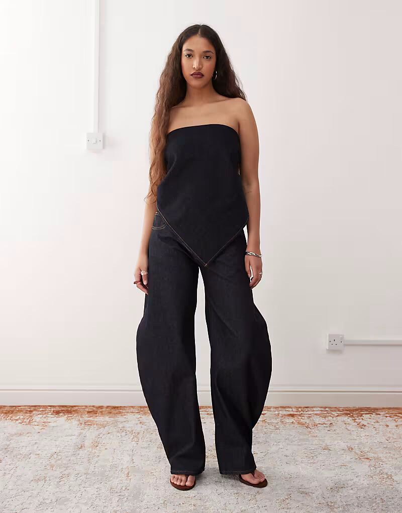 Джинсы Lioness Horseshoe с бочкообразными штанинами цвета индиго
Джинсы Lioness Horseshoe с бочкообразными штанинами цвета индиго