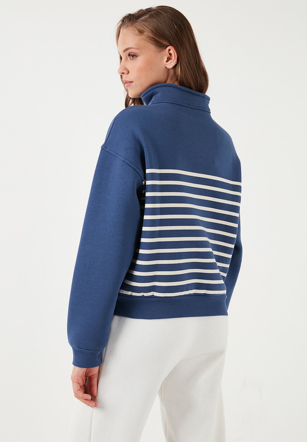 Толстовка LELA, синий
Толстовка LELA, синий