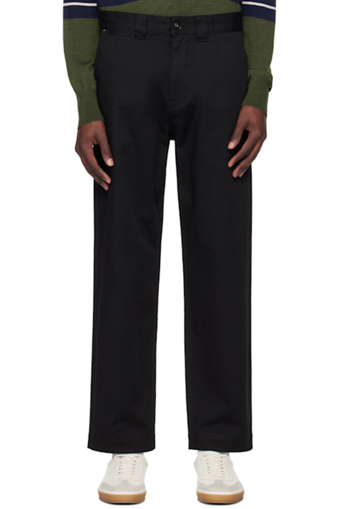 Черные брюки с нашивкой-логотипом BOSS
Черные брюки с нашивкой-логотипом BOSS