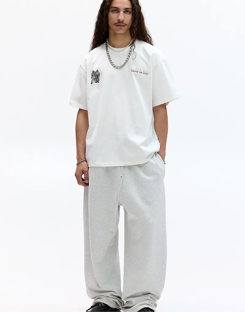 Футболка Pull&Bear с принтом Ван Гога в кремово-белом цвете
Футболка Pull&Bear с принтом Ван Гога в кремово-белом цвете