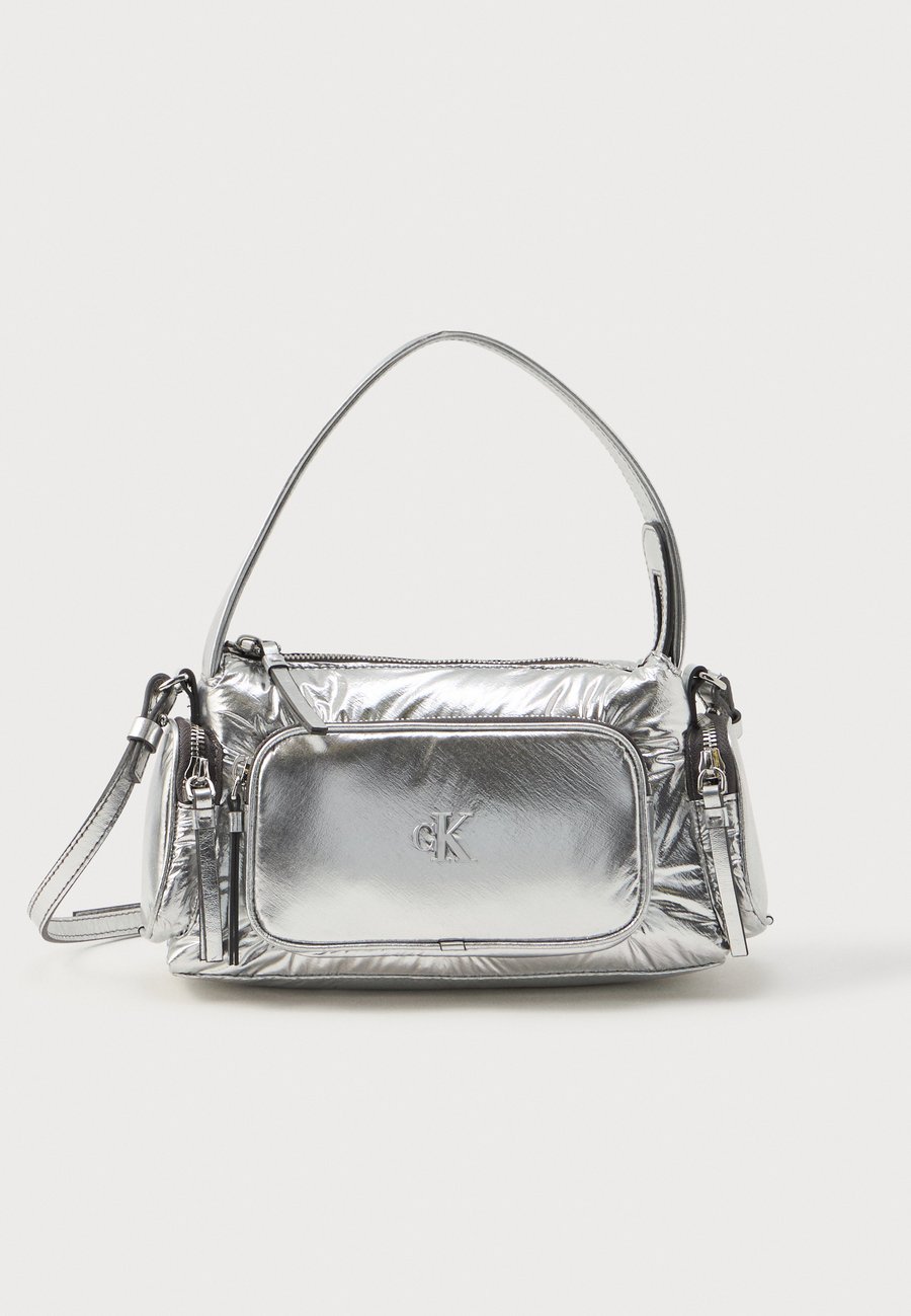Сумка Calvin Klein POCKET SMALL BAG, Silver-Coloured
Сумка Calvin Klein POCKET SMALL BAG, Silver-Coloured
