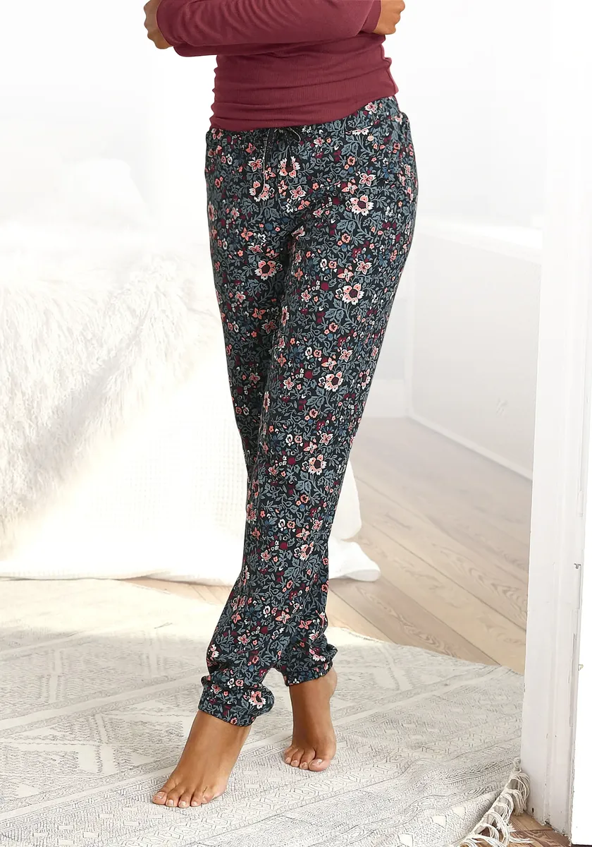 Пижамные брюки S.Oliver с узором по всей поверхности и контрастным шнуром, бордовый
Пижамные брюки S.Oliver с узором по всей поверхности и контрастным шнуром, бордовый