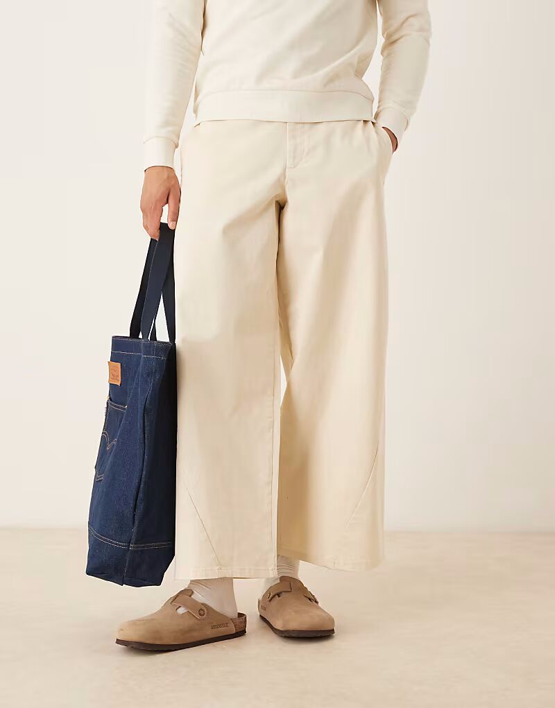 Брюки из твила с подковообразным узором ASOS DESIGN цвета экрю
Брюки из твила с подковообразным узором ASOS DESIGN цвета экрю