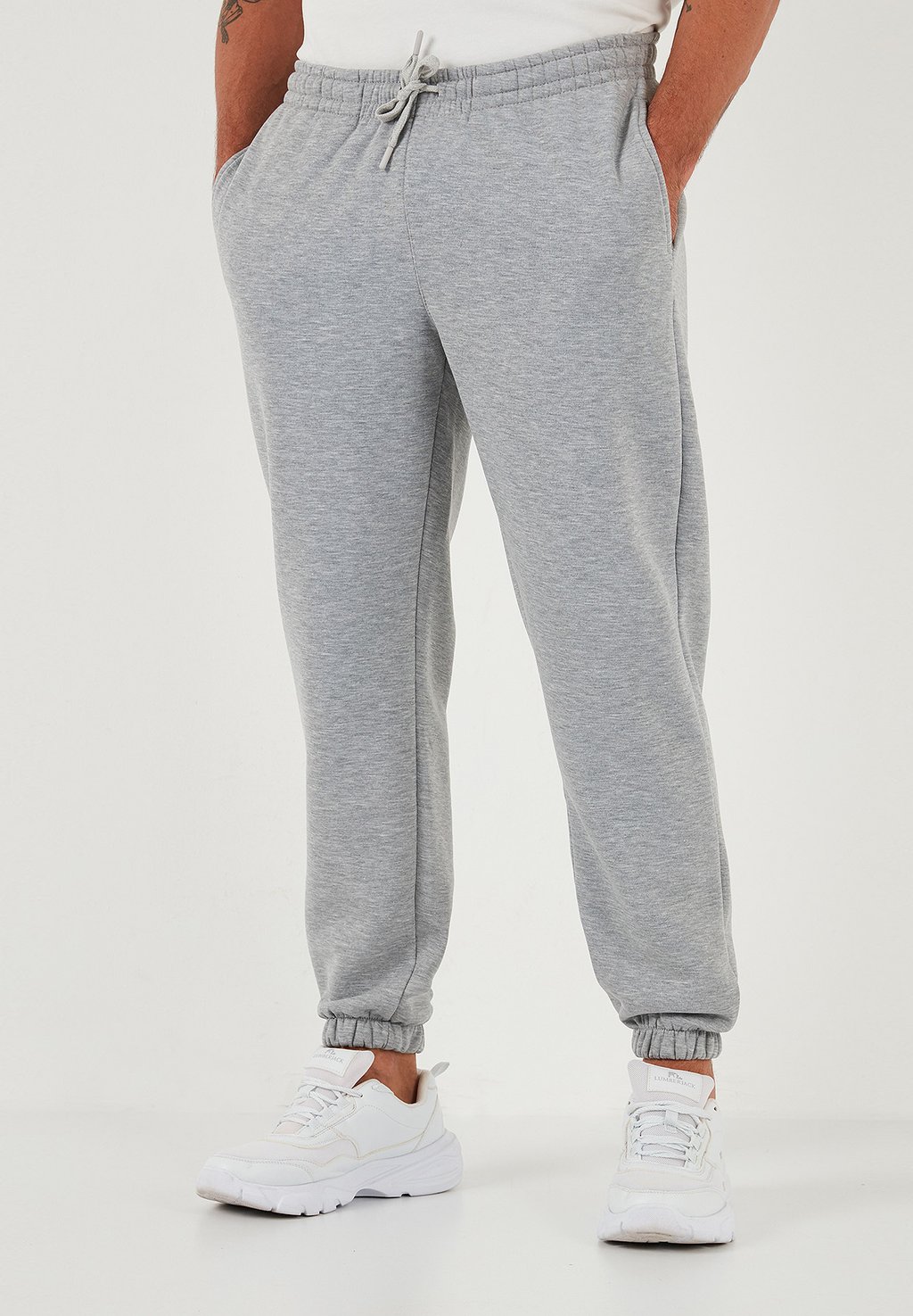 Спортивные брюки REGULAR FIT Buratti, светло-серый
Спортивные брюки REGULAR FIT Buratti, светло-серый