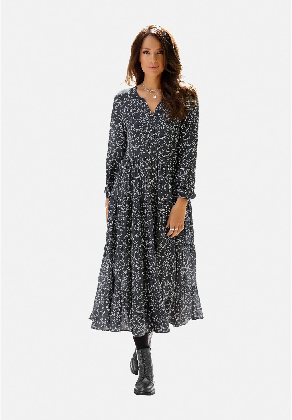 Длинное платье MAXIKLEID LASCANA, черный
Длинное платье MAXIKLEID LASCANA, черный