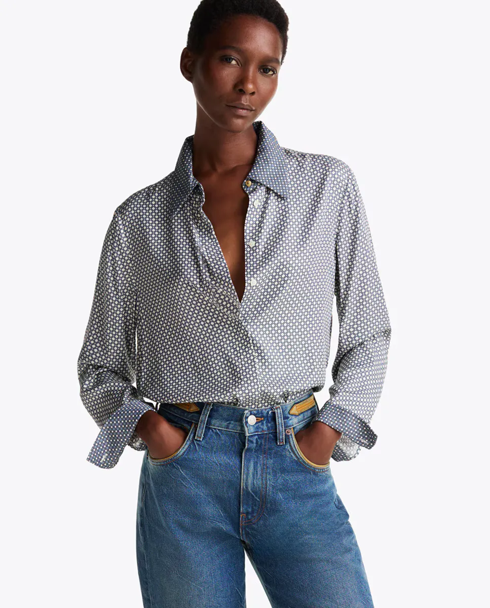 Женская струящаяся рубашка с длинными рукавами и принтом Tommy Hilfiger, светло-голубой
Женская струящаяся рубашка с длинными рукавами и принтом Tommy Hilfiger, светло-голубой