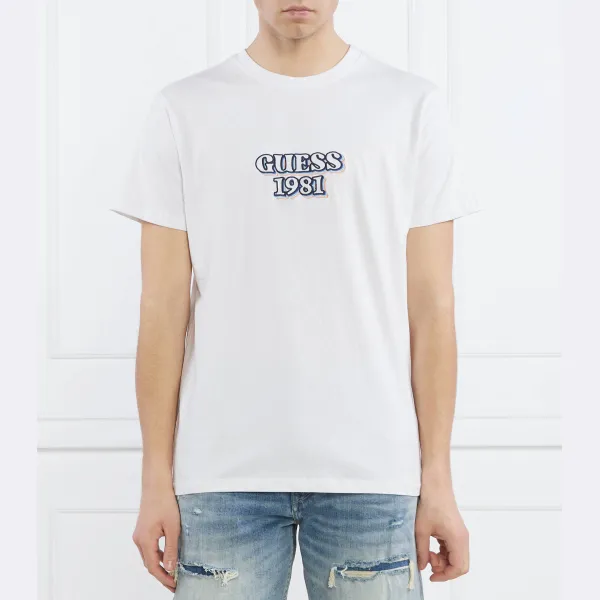 Футболка стандартного кроя SS cn Gue Embro Bo Guess, белый
Футболка стандартного кроя SS cn Gue Embro Bo Guess, белый