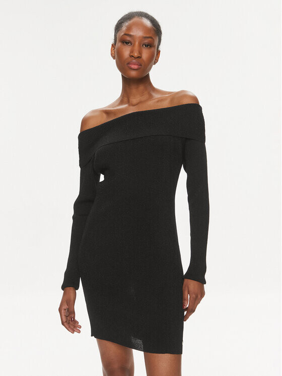 Трикотажное платье приталенного кроя Tommy Jeans, черный
Трикотажное платье приталенного кроя Tommy Jeans, черный