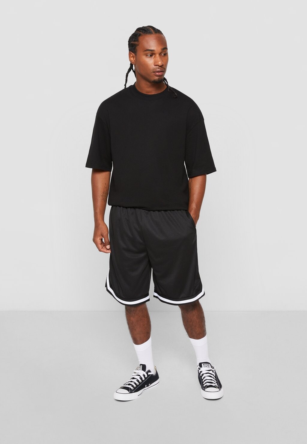 Шорты Stripes Urban Classics, черный
Шорты Stripes Urban Classics, черный