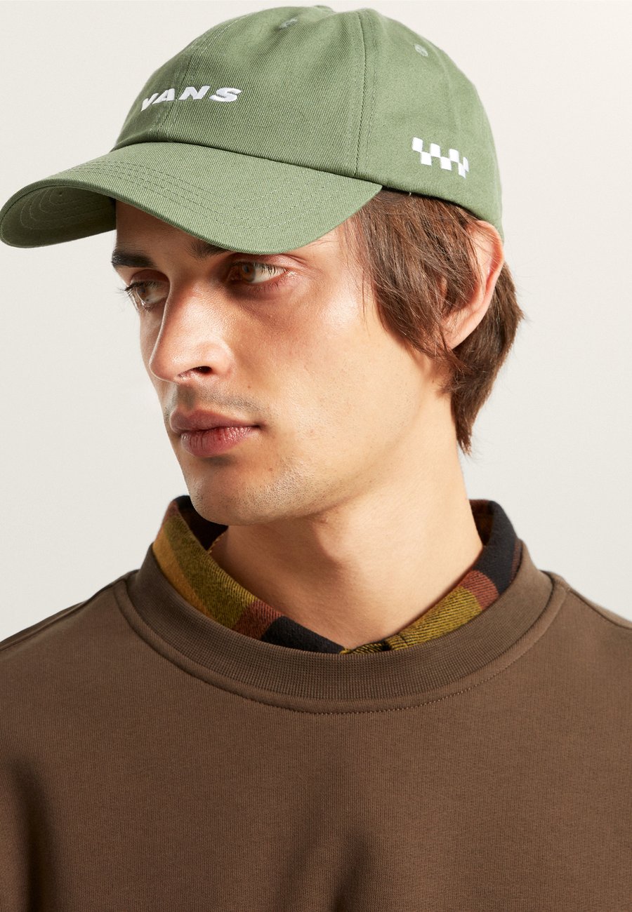 Бейсболка Vans Cap, Dark Olive/Green
Бейсболка Vans Cap, Dark Olive/Green