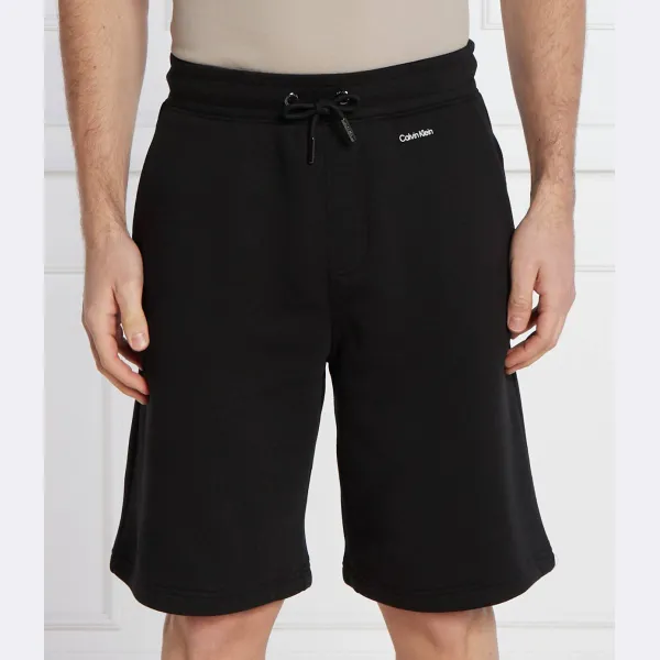 Комфортные шорты с нано-логотипом Calvin Klein, черный
Комфортные шорты с нано-логотипом Calvin Klein, черный