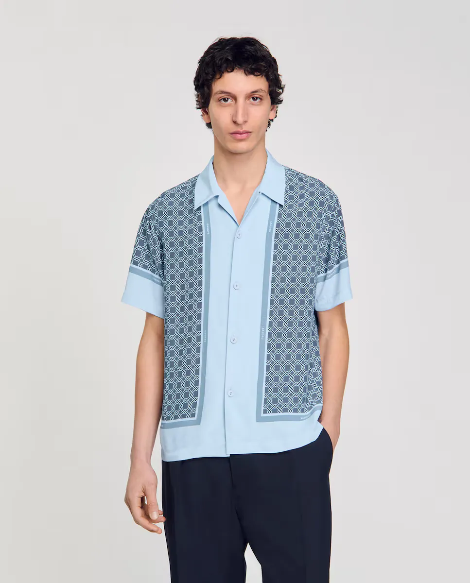 Мужская короткорукавная рубашка с принтом Sandro, светло-голубой
Мужская короткорукавная рубашка с принтом Sandro, светло-голубой