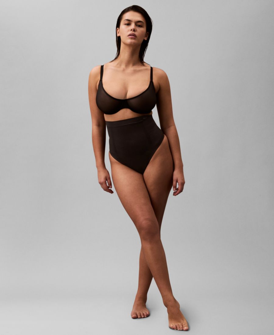 Женские корректирующие трусики-стринги Secure Extra Firm Sculpt Shaping Underwear QF8116 Calvin Klein, Black
Женские корректирующие трусики-стринги Secure Extra Firm Sculpt Shaping Underwear QF8116 Calvin Klein, Black