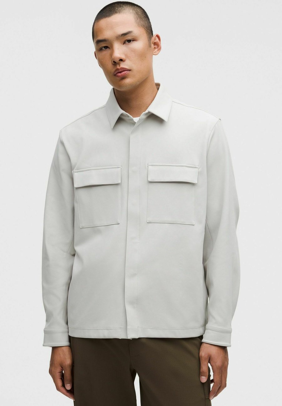 Куртка lululemon SOJOURN OVER LONG SLEEVE, Dove Grey/White
Куртка lululemon SOJOURN OVER LONG SLEEVE, Dove Grey/White