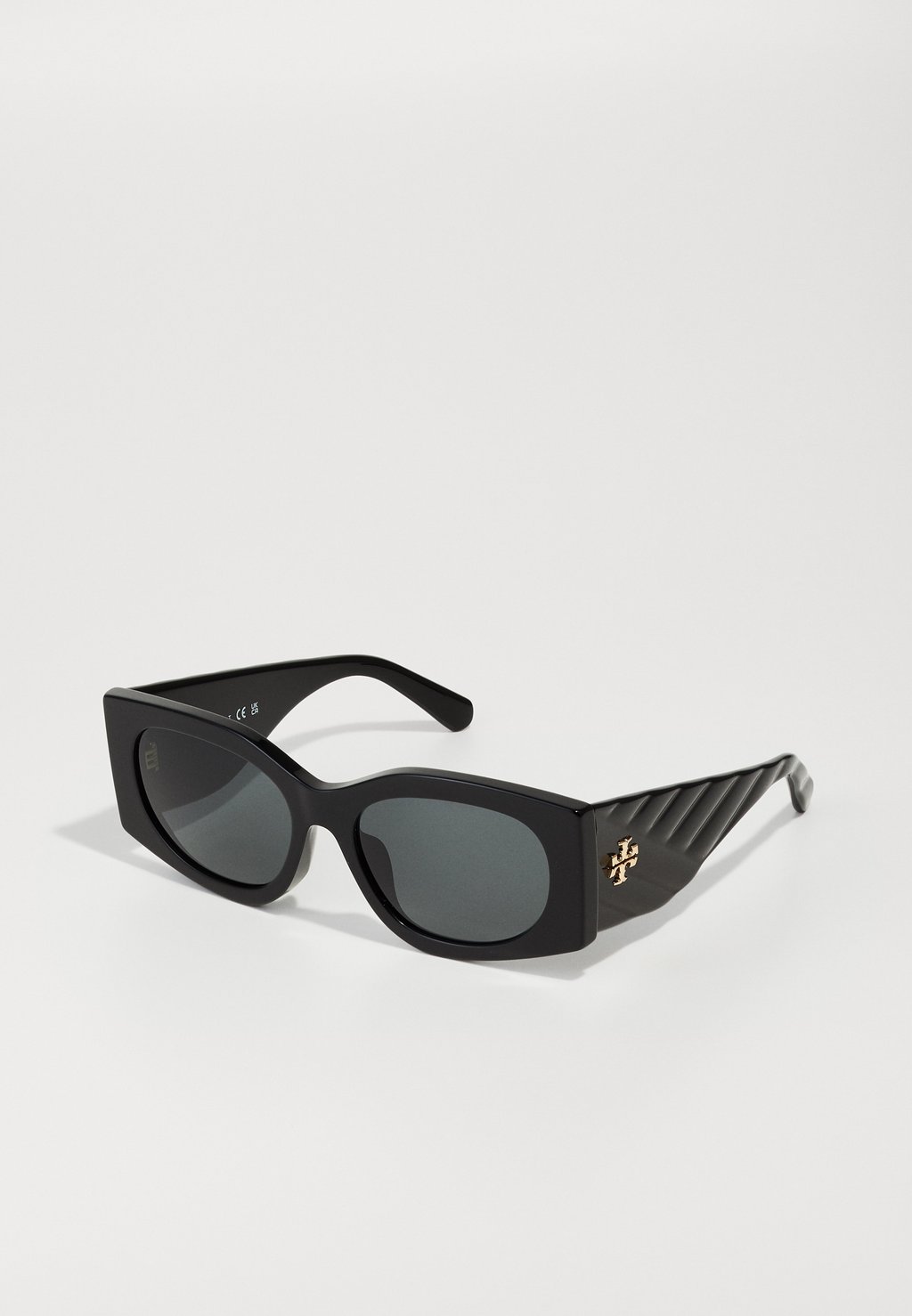 Солнцезащитные очки Tory Burch, черный
Солнцезащитные очки Tory Burch, черный