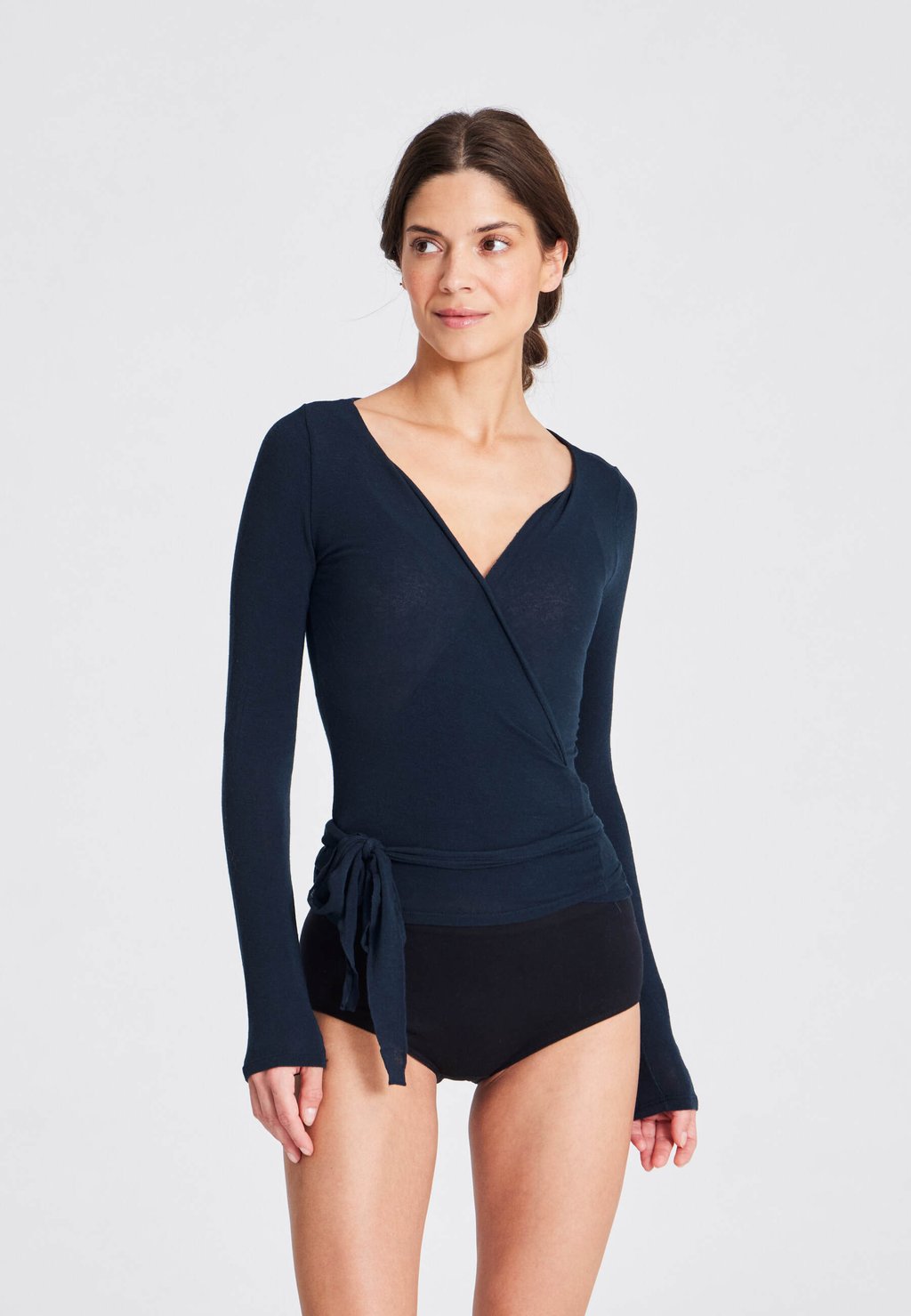 Нижняя рубашка ANNE WRAP GAI+LISVA, синий
Нижняя рубашка ANNE WRAP GAI+LISVA, синий