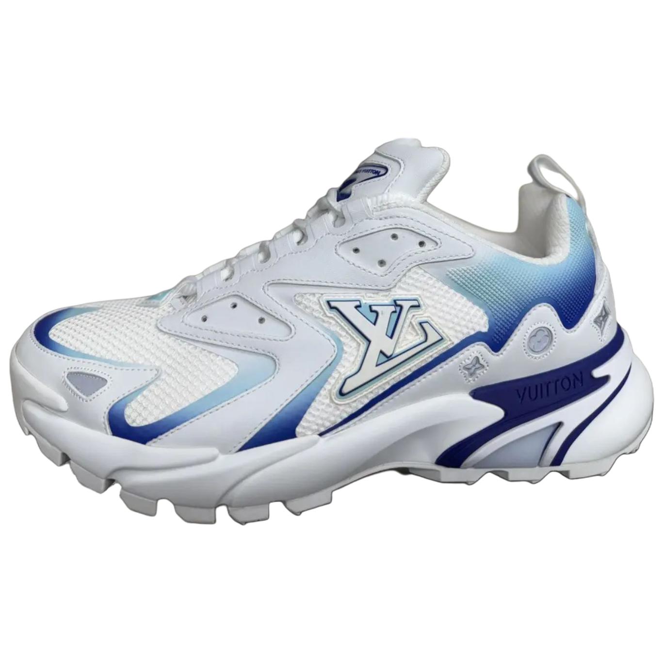 LOUIS VUITTON Низкие кеды мужские белые
LOUIS VUITTON Низкие кеды мужские белые