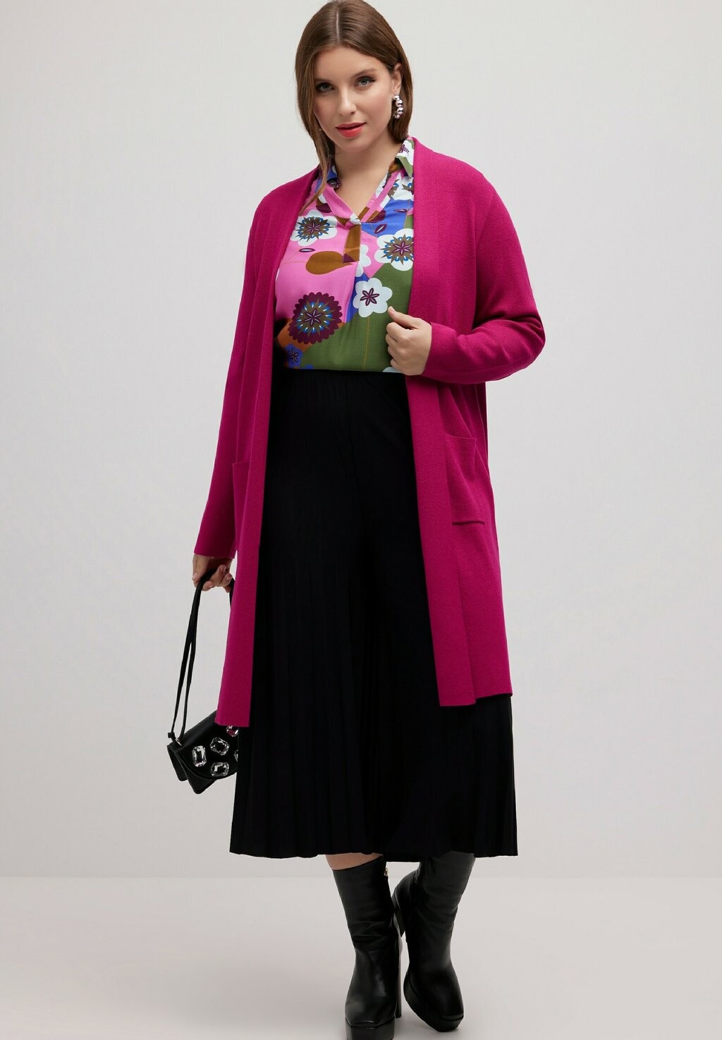 Кардиган LONG OPEN FRONT Ulla Popken, цвет Berry
Кардиган LONG OPEN FRONT Ulla Popken, цвет Berry