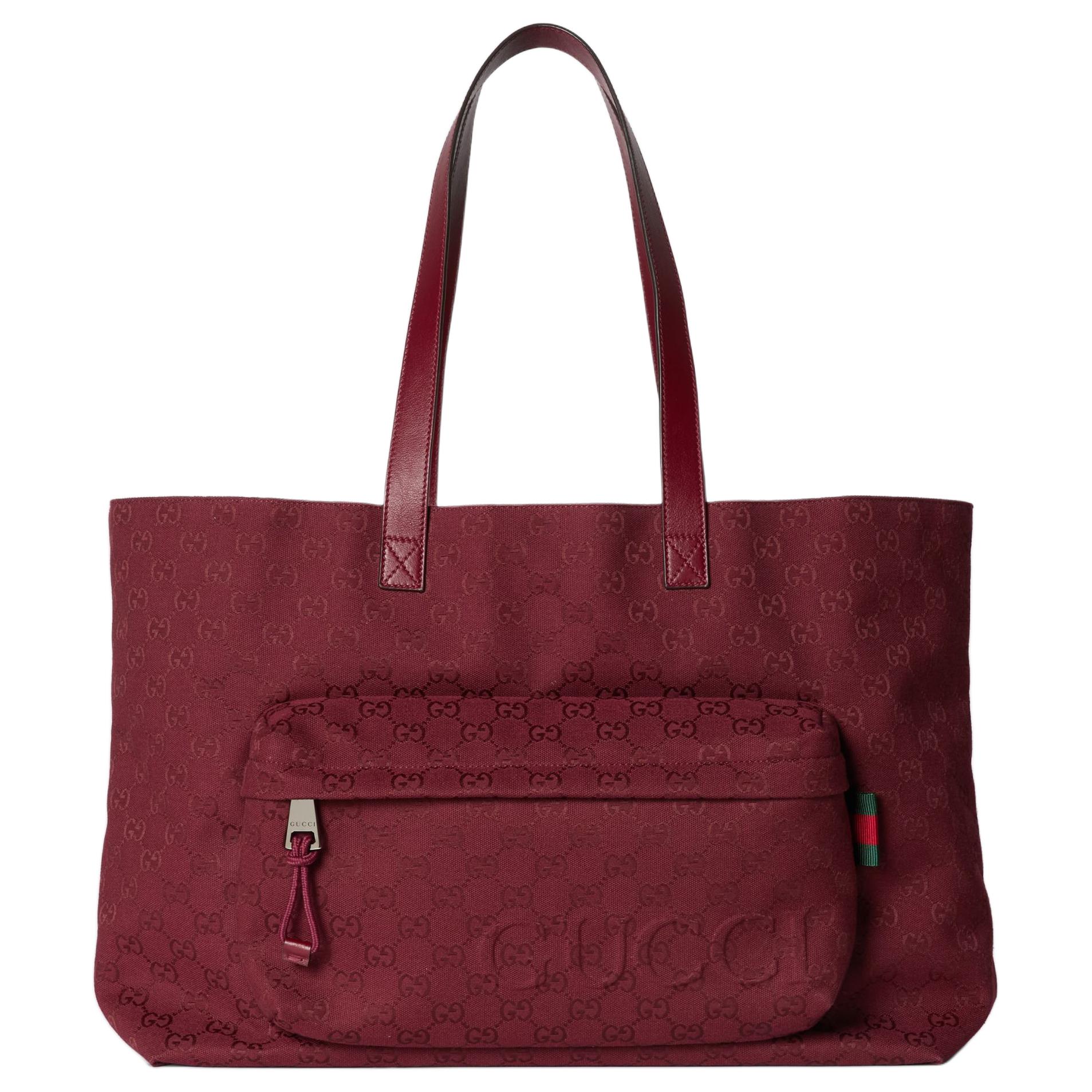 Gucci Большая мужская сумка-шоппер из парусины, красная
Gucci Большая мужская сумка-шоппер из парусины, красная