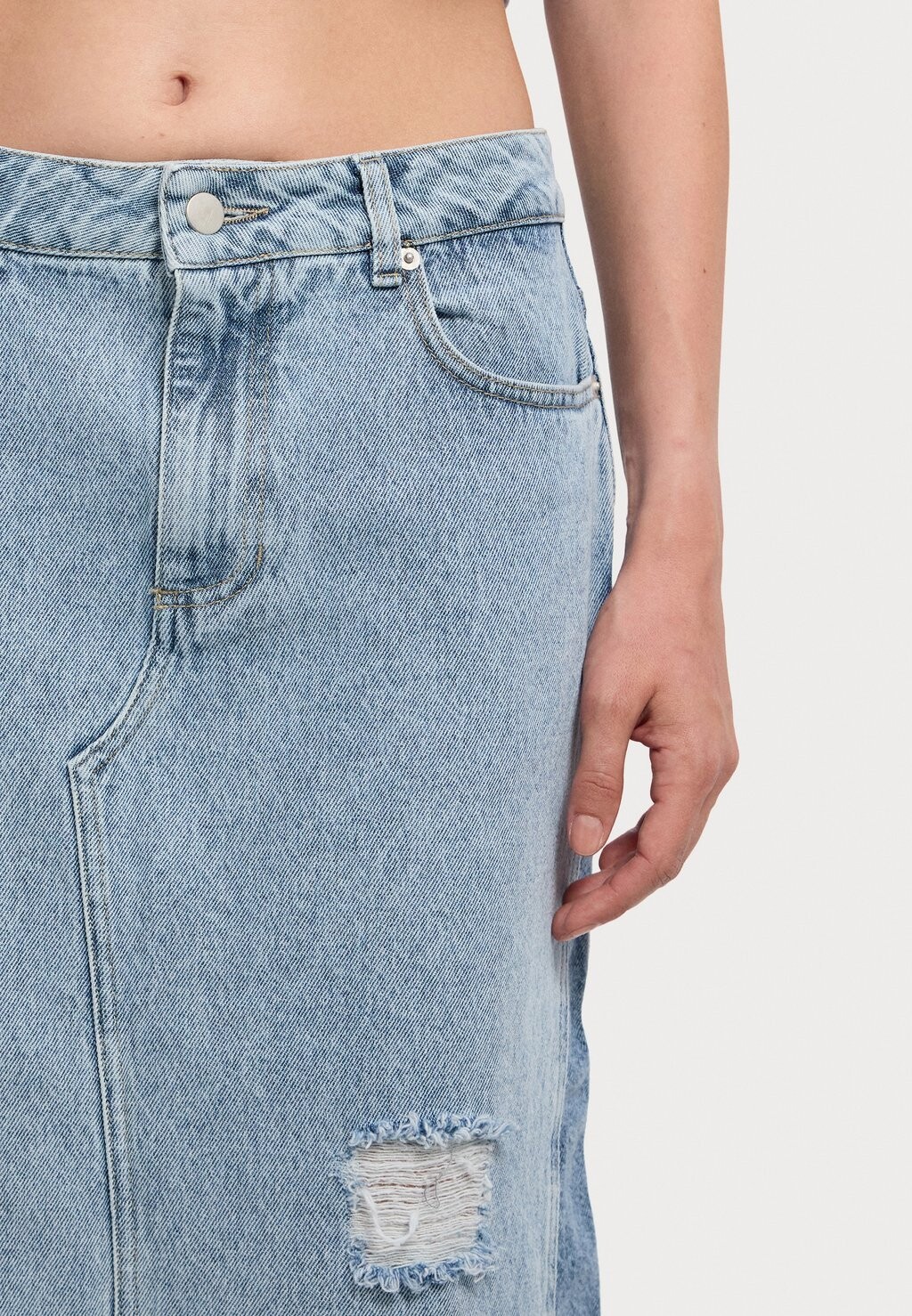 Джинсовая юбка LOUISA LONG SKIRT Holzweiler, светло-голубой деним 
Джинсовая юбка LOUISA LONG SKIRT Holzweiler, светло-голубой деним