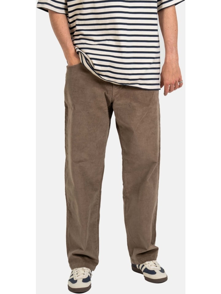 Джинсы "Solid" зеленого цвета Reell
Джинсы "Solid" зеленого цвета Reell