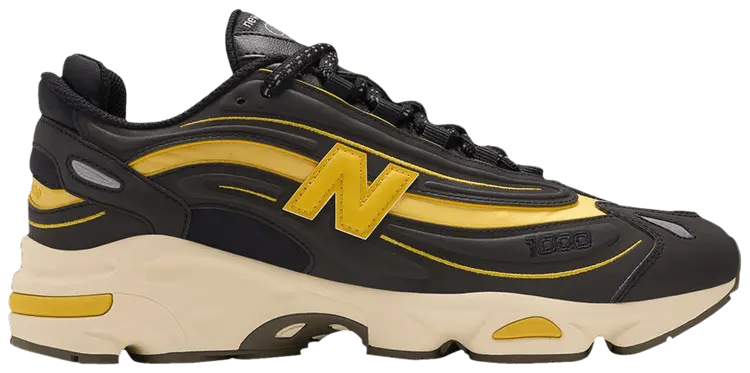 Кроссовки New Balance Bricks & Wood x 1000 'A Different Bounce', черный
Кроссовки New Balance Bricks & Wood x 1000 'A Different Bounce', черный