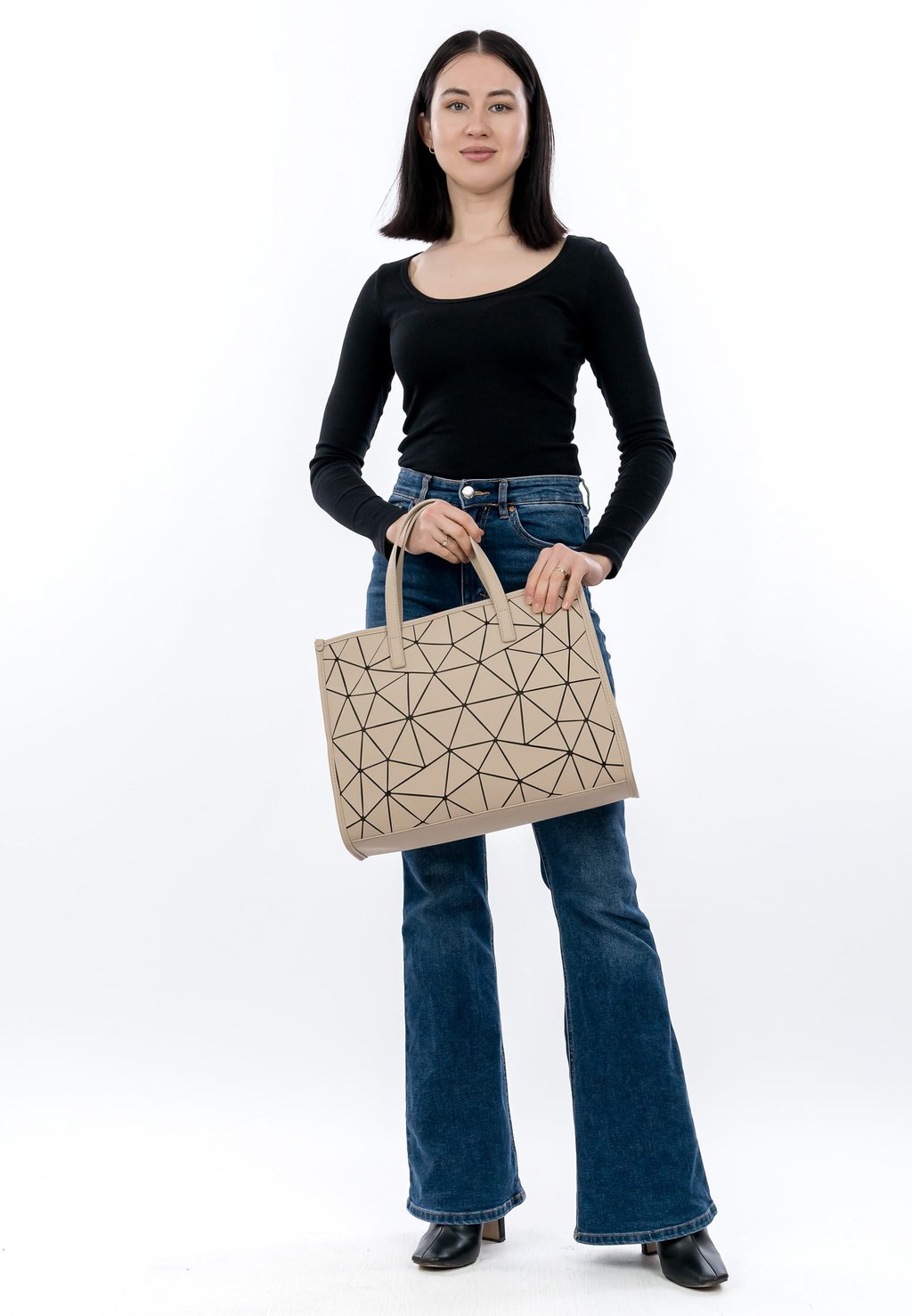 Сумка SFY JESSY-LU SURI FREY, бежевый
Сумка SFY JESSY-LU SURI FREY, бежевый