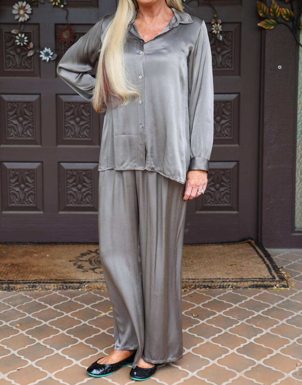 Широкие брюки из атласа в цвете Fandango TEMPO PARIS
Широкие брюки из атласа в цвете Fandango TEMPO PARIS