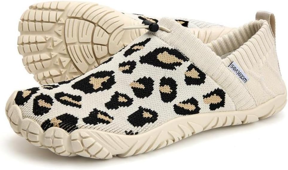 Мужские минималистичные удобные кроссовки для ходьбы, для воды, пляжа, бега на открытом воздухе, спортивные кроссовки без шнурков, легкие, дышащие, сетчатые, с массивной подошвой, для спортзала и бега Geerta, Leopard
Мужские минималистичные удобные кроссовки для ходьбы, для воды, пляжа, бега на открытом воздухе, спортивные кроссовки без шнурков, легкие, дышащие, сетчатые, с массивной подошвой, для спортзала и бега Geerta, Leopard