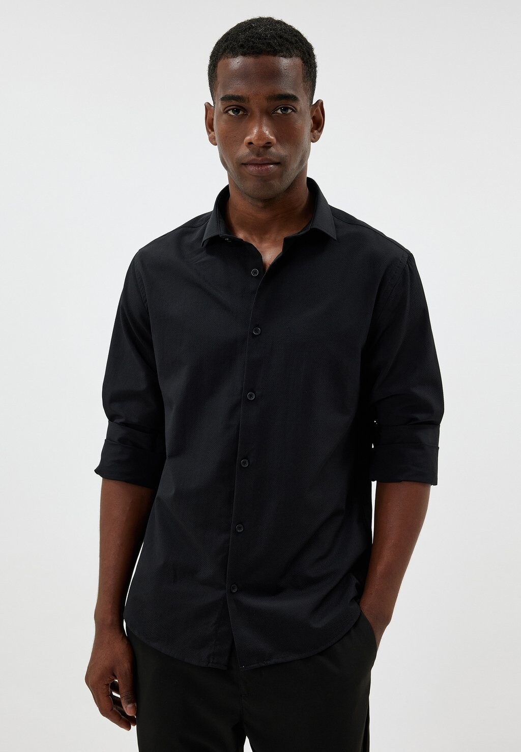 Рубашка HALF ITALIAN NECK Koton, черный
Рубашка HALF ITALIAN NECK Koton, черный