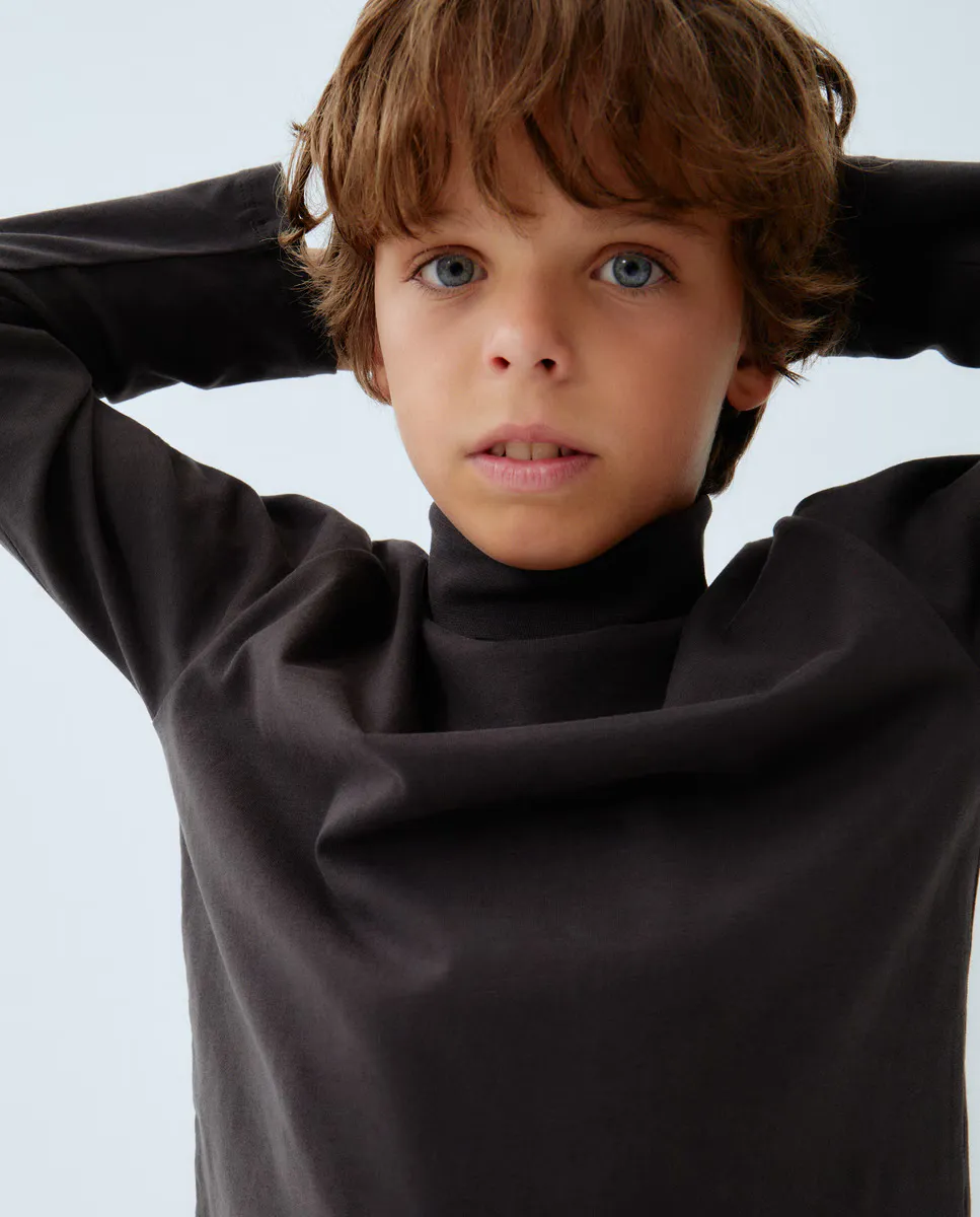 Футболка с высоким воротником и длинными рукавами для мальчика Kids El Corte Inglés, цвет Plomo
Футболка с высоким воротником и длинными рукавами для мальчика Kids El Corte Inglés, цвет Plomo