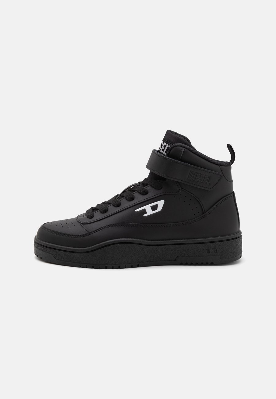 Кроссовки Diesel S-TRACKER-D MID, Black
Кроссовки Diesel S-TRACKER-D MID, Black