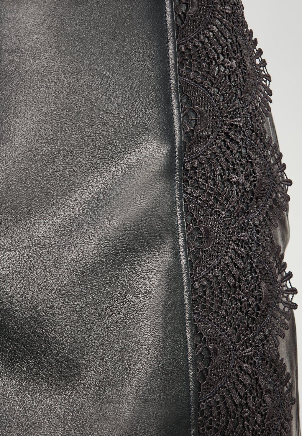 Юбка А-силуэта faina, черный
Юбка А-силуэта faina, черный