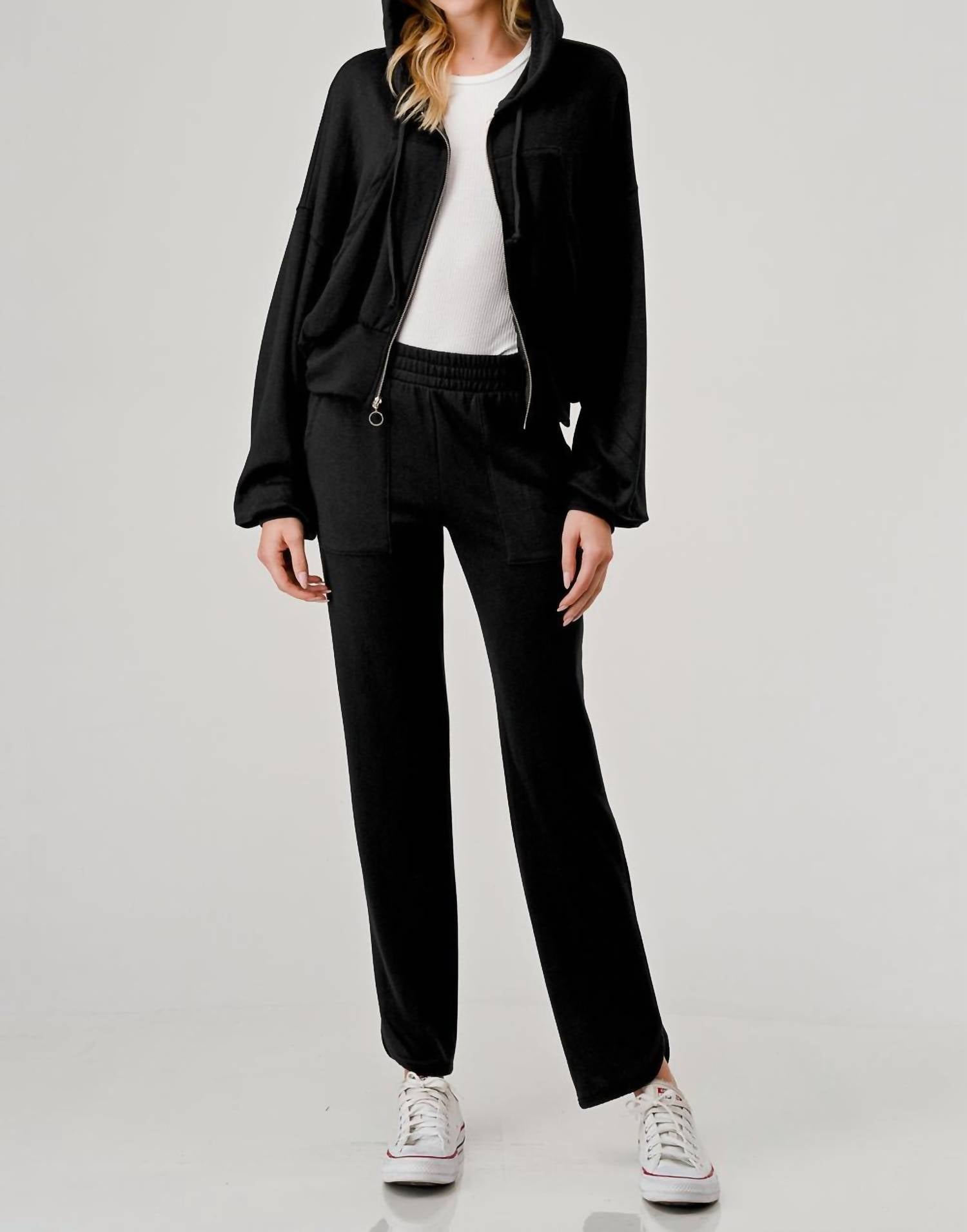 Мягкая куртка Heidi на молнии с капюшоном черного цвета Hashttag, Черный, Мягкая куртка Heidi на молнии с капюшоном черного цвета Hashttag
Мягкая куртка Heidi на молнии с капюшоном черного цвета Hashttag, Черный, Мягкая куртка Heidi на молнии с капюшоном черного цвета Hashttag