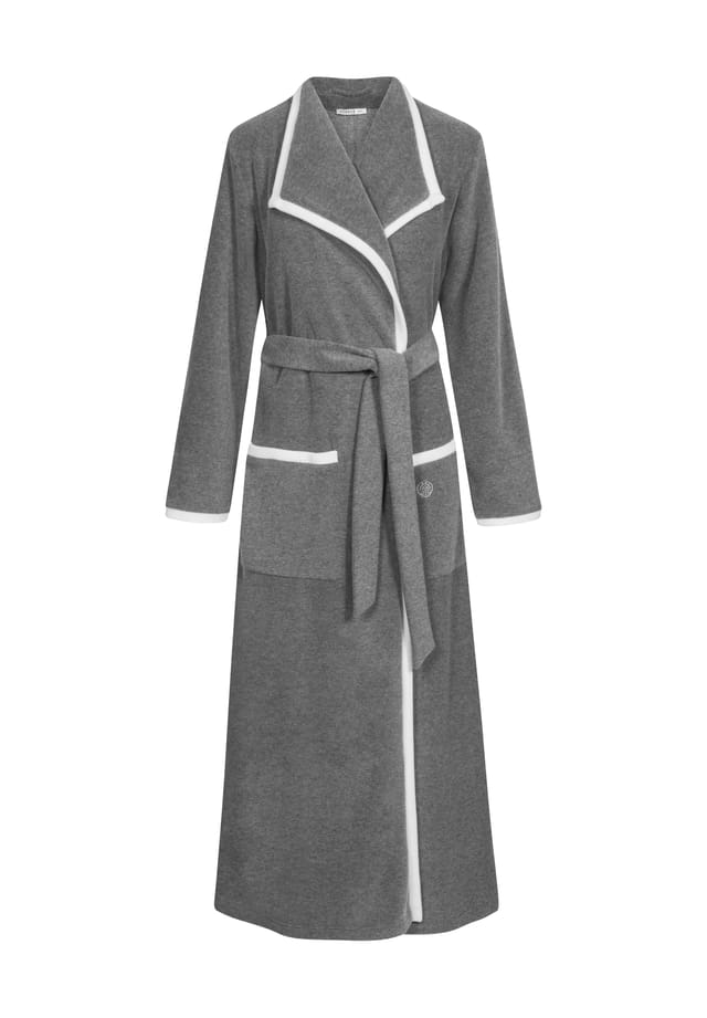 Романтичный ночной халат с воротником-лацкан и каймой Louis Féraud, цвет 11899 heather dar
Романтичный ночной халат с воротником-лацкан и каймой Louis Féraud, цвет 11899 heather dar