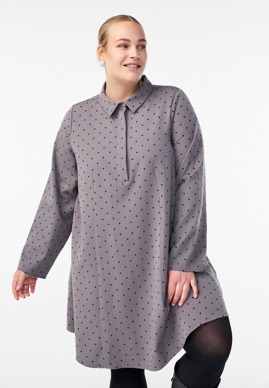 Платье Zizzi KURZES A-LINIEN-MIT LANGEN ÄRMELN, Cliffside G W Dot/Light Grey
Платье Zizzi KURZES A-LINIEN-MIT LANGEN ÄRMELN, Cliffside G W Dot/Light Grey