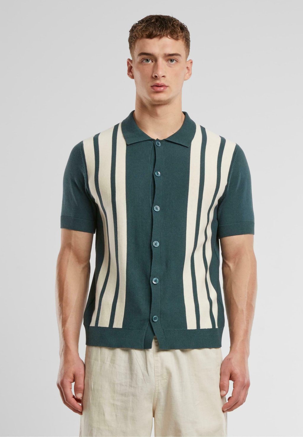 Рубашка RETRO Urban Classics, зеленый
Рубашка RETRO Urban Classics, зеленый